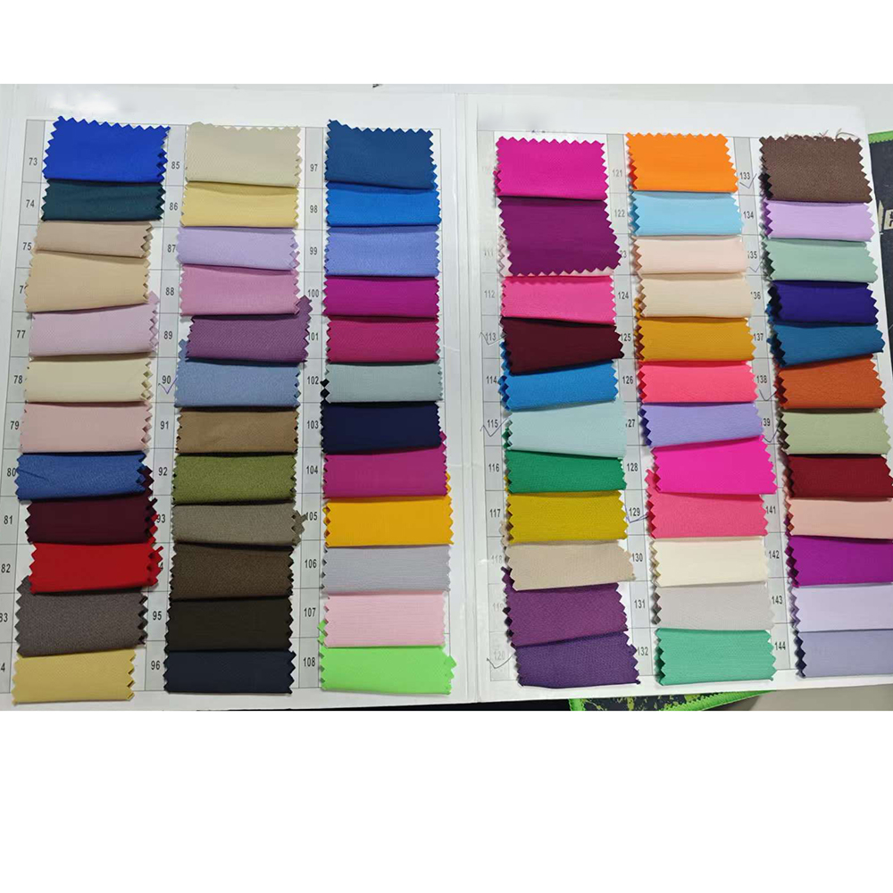 Luxuriöse Schwarze Damenkostüm – Womens Blazer Bewertung und Preis