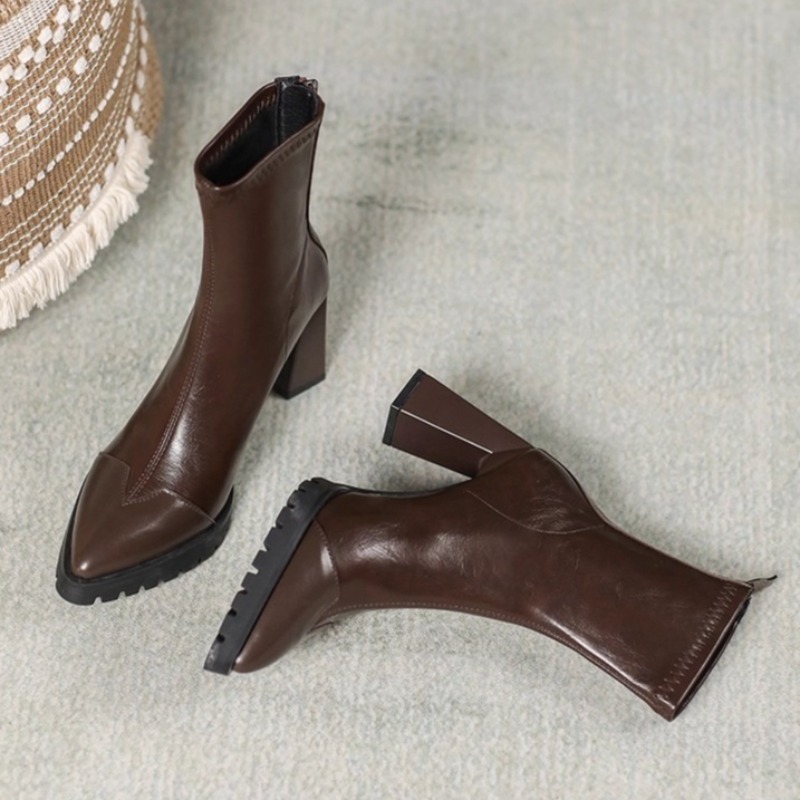 Französische enge Stiefel mit  – Pump Heel Block Bewertung und Preis